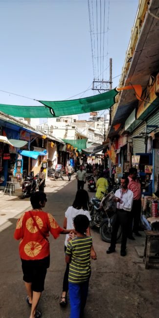 Crowded street of nathdwara udaipur