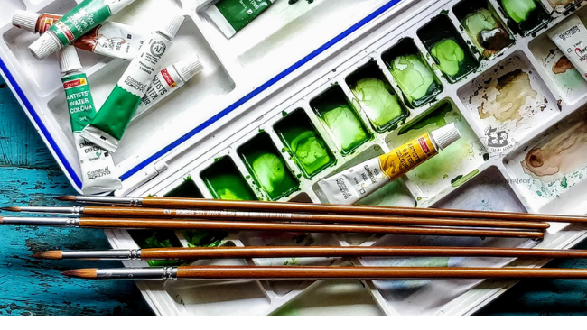 Looking to hone your painting skills but don't know how to paint or what to paint? Click to see a bunch of Easy Painting Ideas that you can totally DIY. The following post is a full and detailed step by step painting tutorial.This step by step water colour painting tutorial is super easy! Learn with step-by-step picture directions #lighttravelaction #easypaintings #easypaintingsforbeginners #easypaintingideas #easypaintingideasforbeginners #easypaintingideasstepbystep