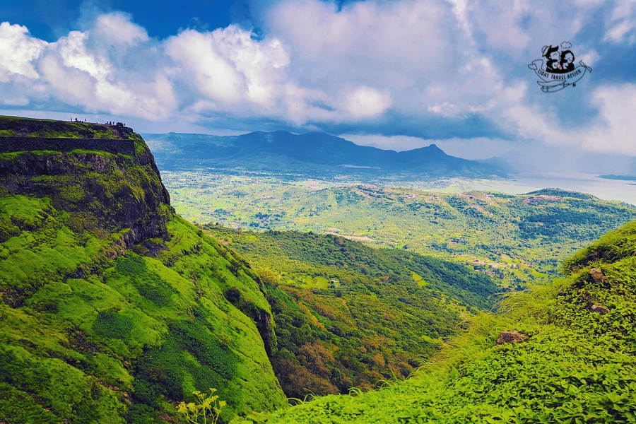 Only three hours from Mumbai city, Gorakhgad is a serene and peaceful area perfect for a trek to be enjoyed by both beginners as well as hiking experts.Looking for the coolest things to do in Mumbai? then listed below are 30 awesome destinations and attractions that are must-visits for all ages while on a trip to Mumbai #lighttravelaction #mumbaicity #mumbaitravel