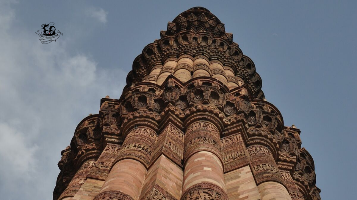 Qutub Minar is a very famous monument located in Mehrauli, Delhi.It is easy to reach Qutub Minar by local bus, metro or taxi.‘Qutub’ word is derived from Arabic which means ‘pole’ or ‘axis’ and ‘Minar’ refers to tower.Minaret refers to a tower that is typically a part of a mosque, with a balcony which is used by a muezzin to make calls to the Muslims for prayer. Click to read more #lighttravelaction #Qutabminar #qutabminarphotography #qutabminartowers #qutabminarmonuments #qutubminarphotography