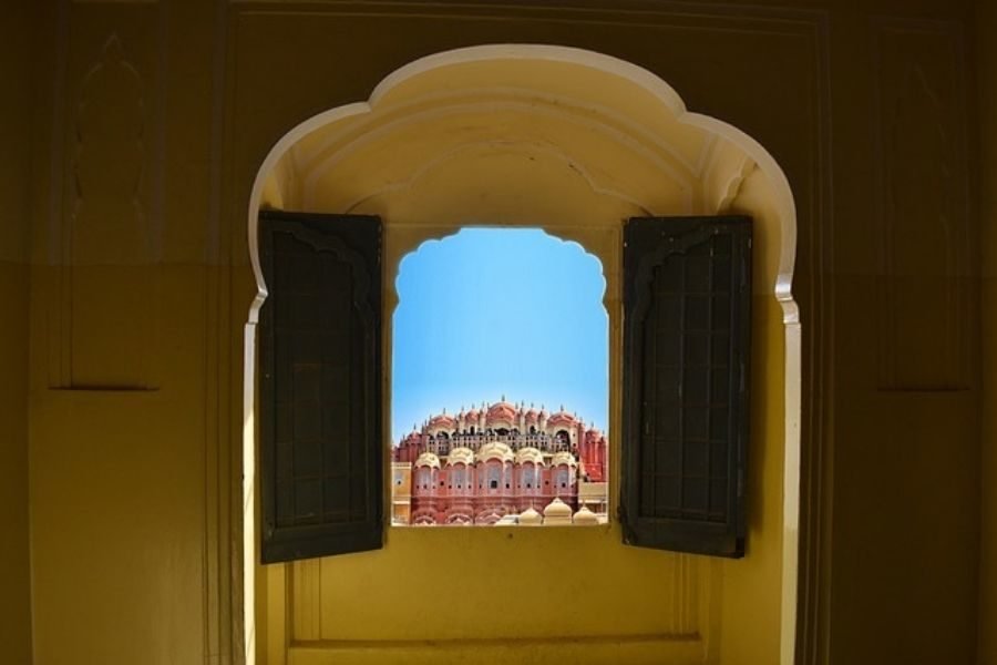  lighttravelaction-hawamahal