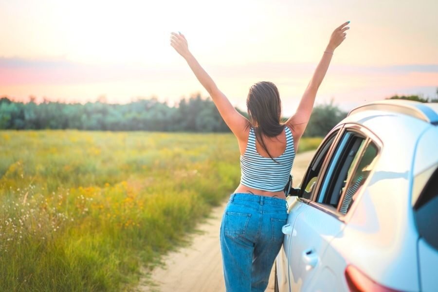 lighttravelaction-how to afford traveling in college