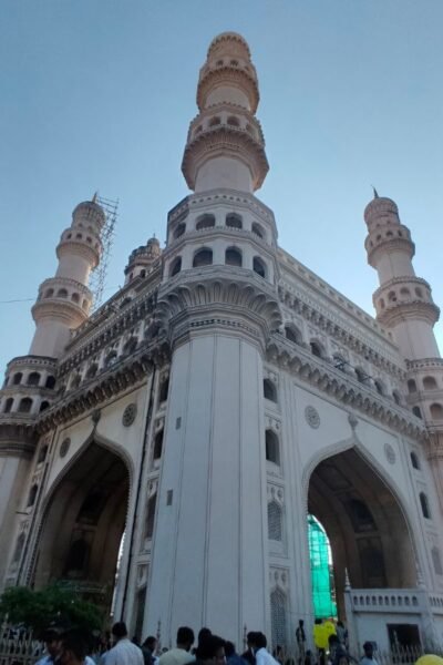 lighttravelaction-hyderabad-charminar